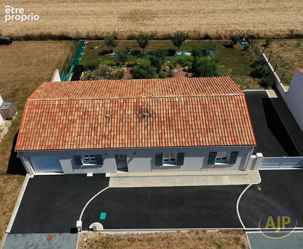 Photo Maison à Ecoyeux au prix de 270 000€