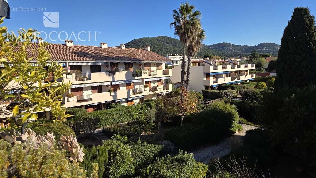 Appartement à CARQUEIRANNE