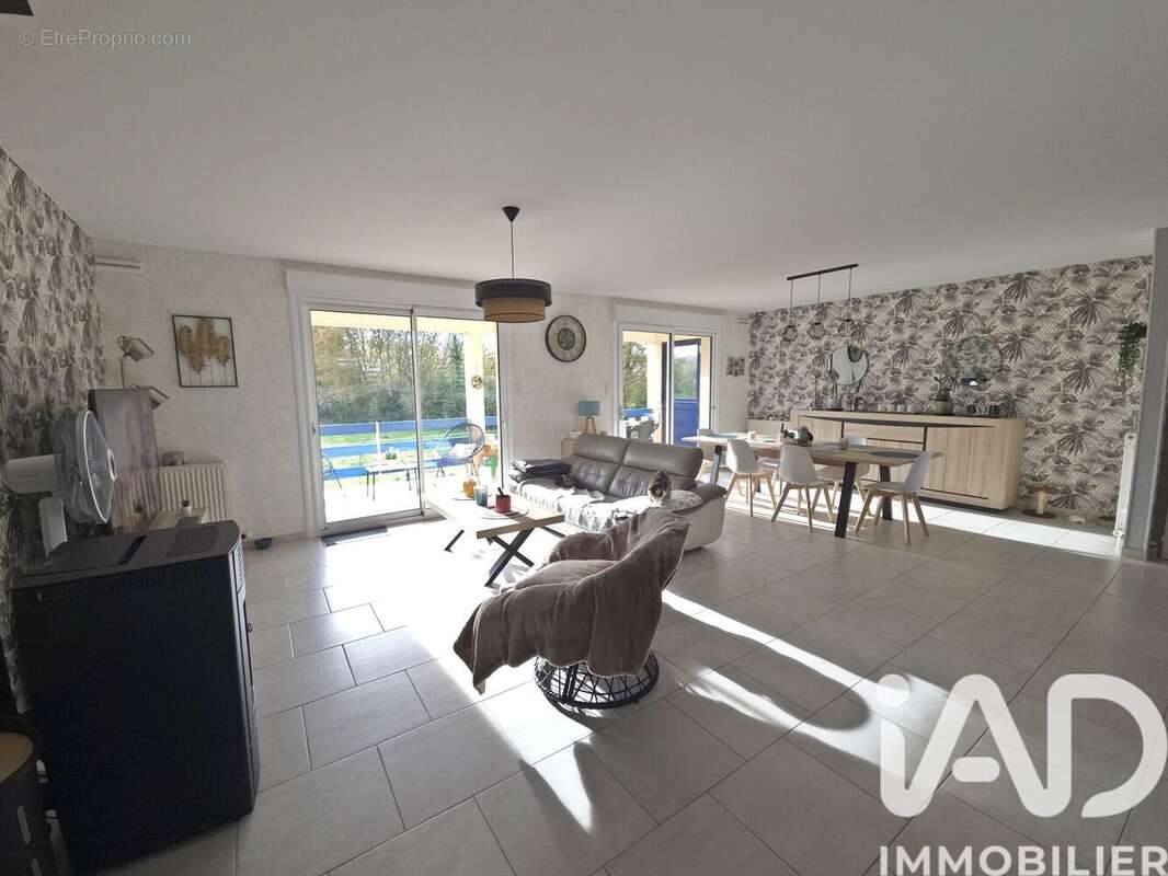 Photo 3 - Maison à SAINT-MESMIN