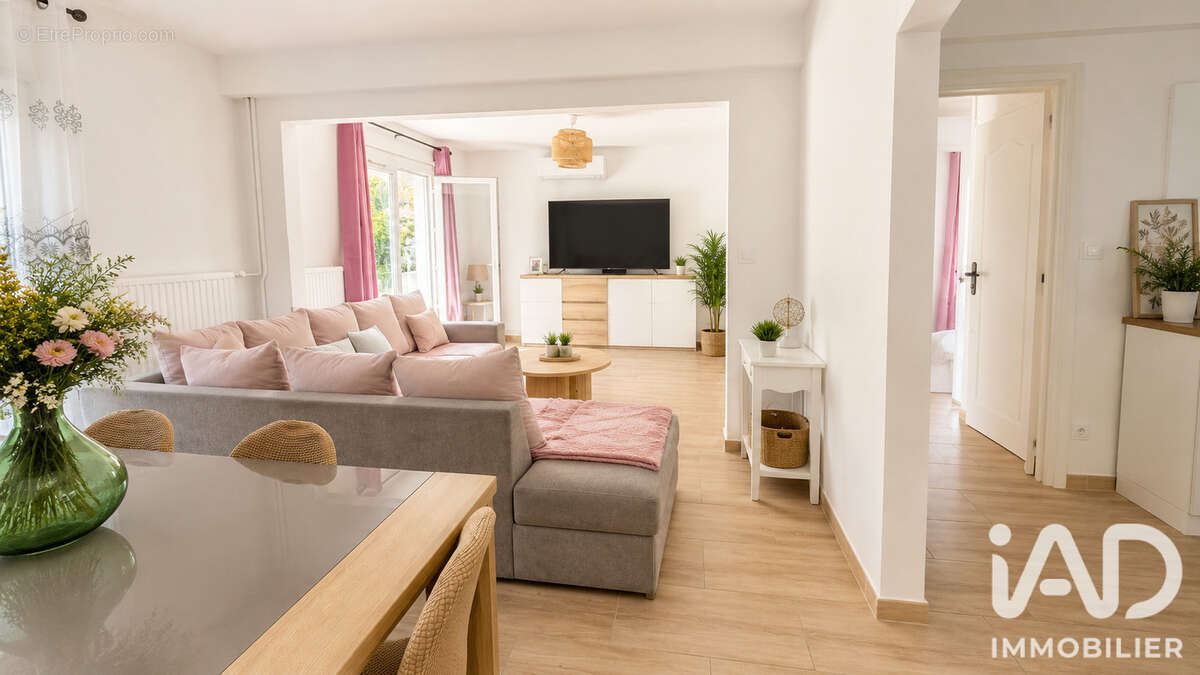 Photo 3 - Maison à NIMES