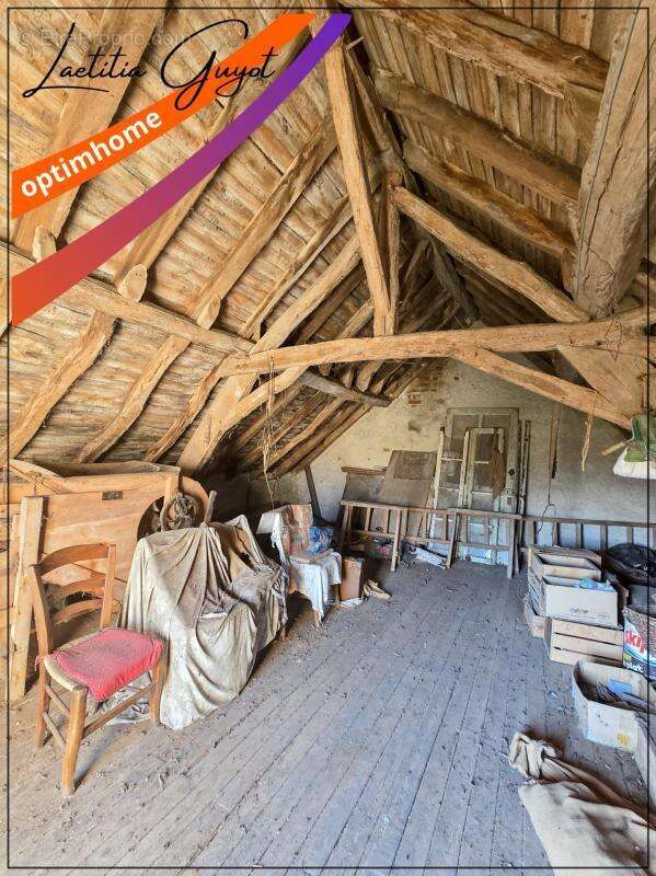 Maison à rénover avec grand terrain – Souvigny (03210) - photo 12