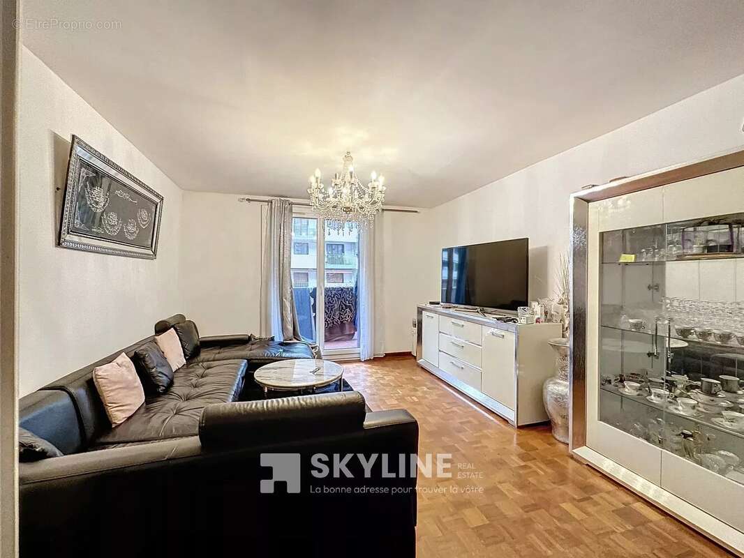 Appartement à MARSEILLE-2E