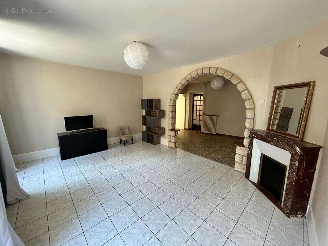 Maison à BOISSY-L'AILLERIE