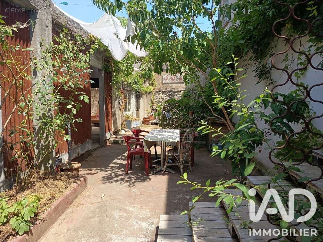 Maison 127 m² à Sainte-Florence  - photo 8