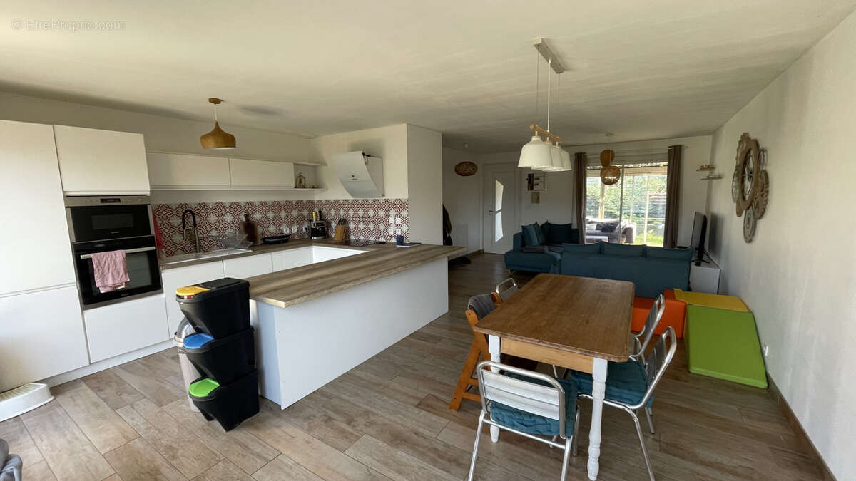 Maison à PONT-DE-L&#039;ISERE