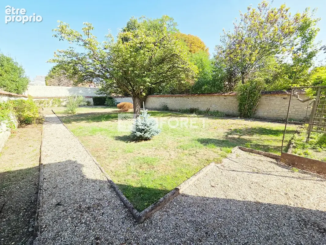 Maison de maître type meulière T6 - photo 4