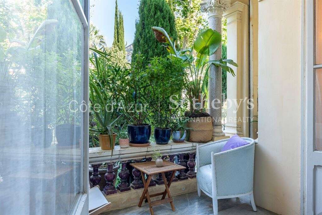 Nice Cimiez : Appartement triplex 58 m² avec terrasse dans une demeure Belle Époque - photo 17