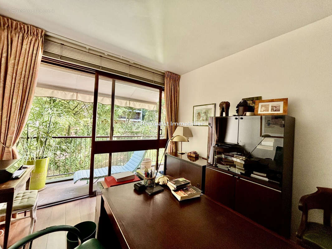 Appartement 88 m² à La Celle-Saint-Cloud  - photo 8