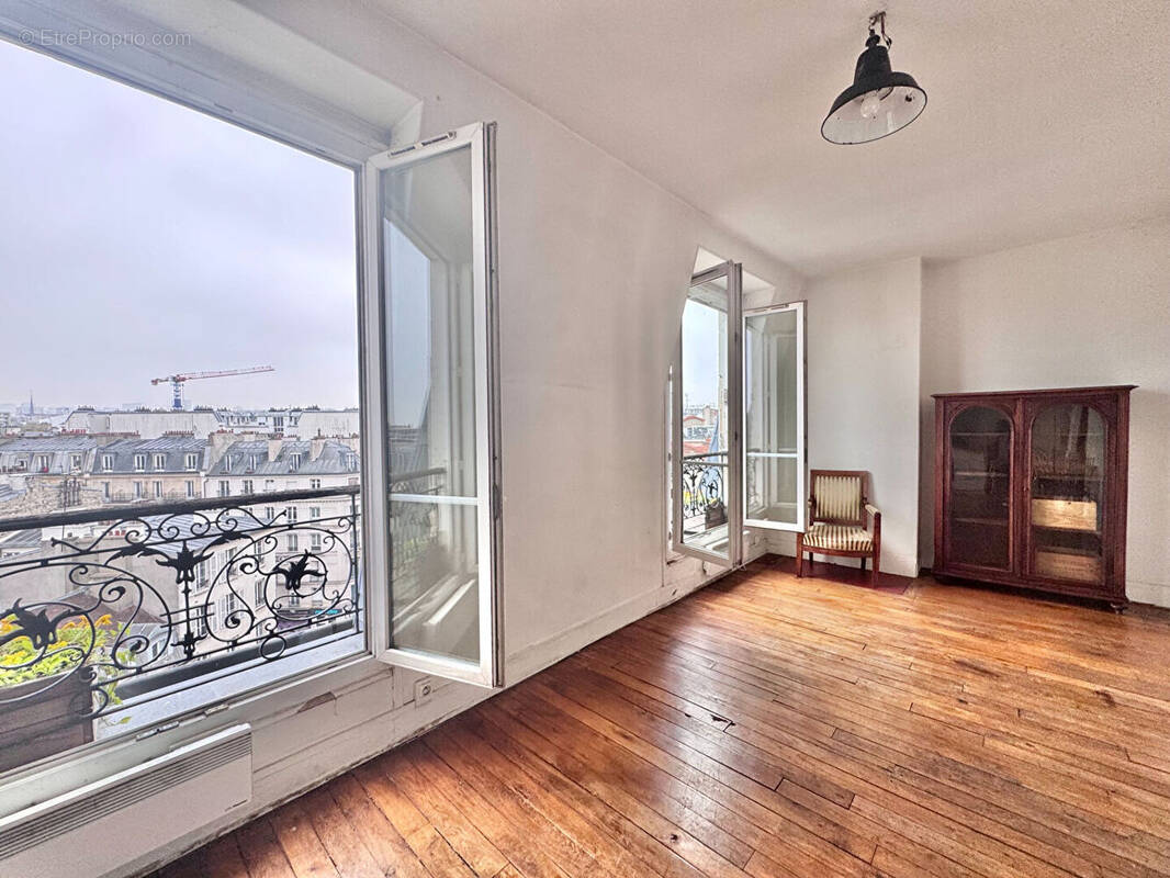 Appartement à PARIS-11E