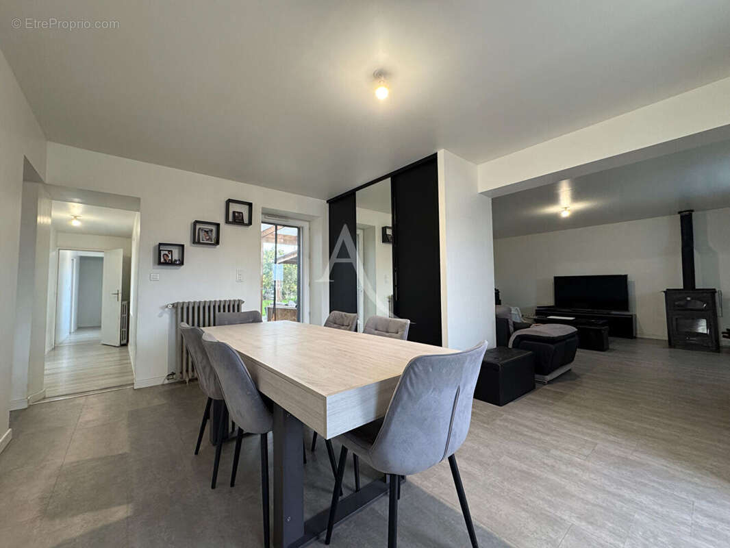 Maison - 4 chambres, Pays de Vie - photo 5