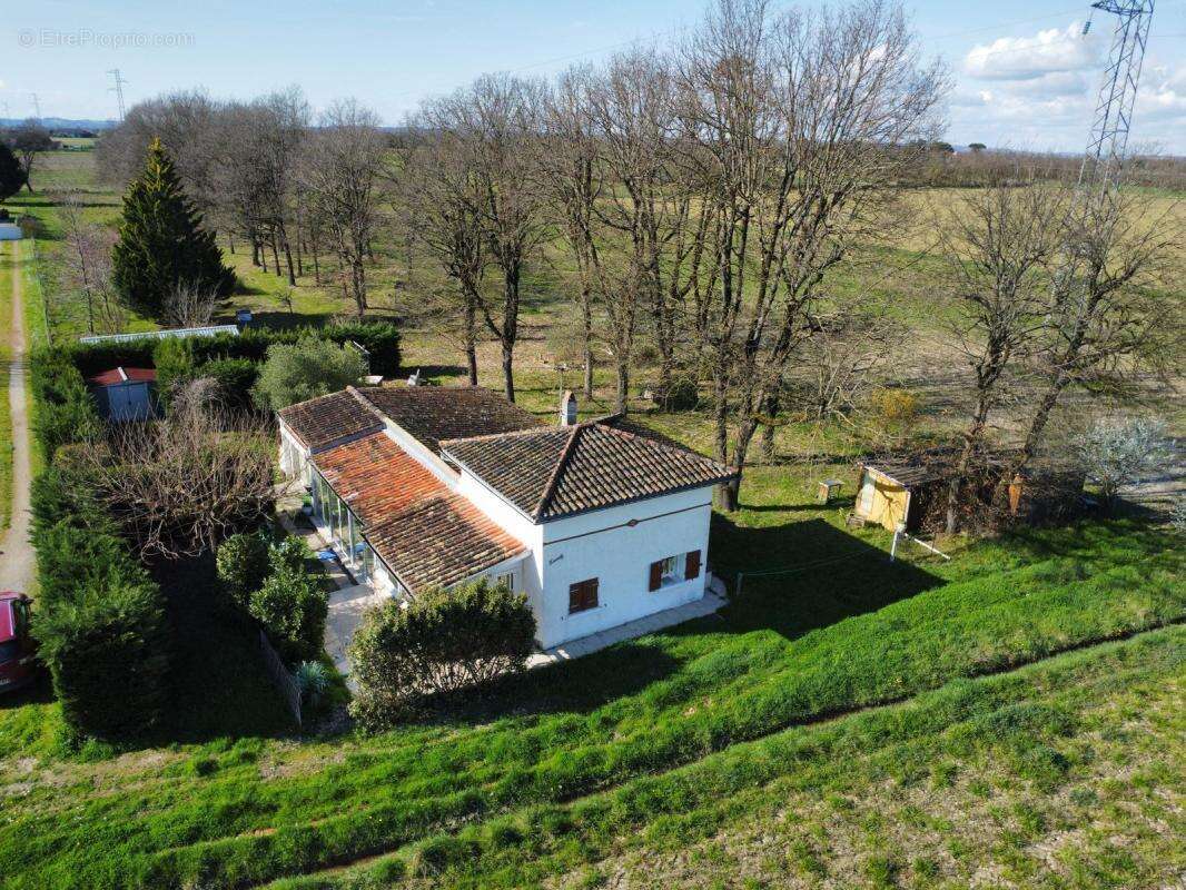 Maison à CASTELSARRASIN
