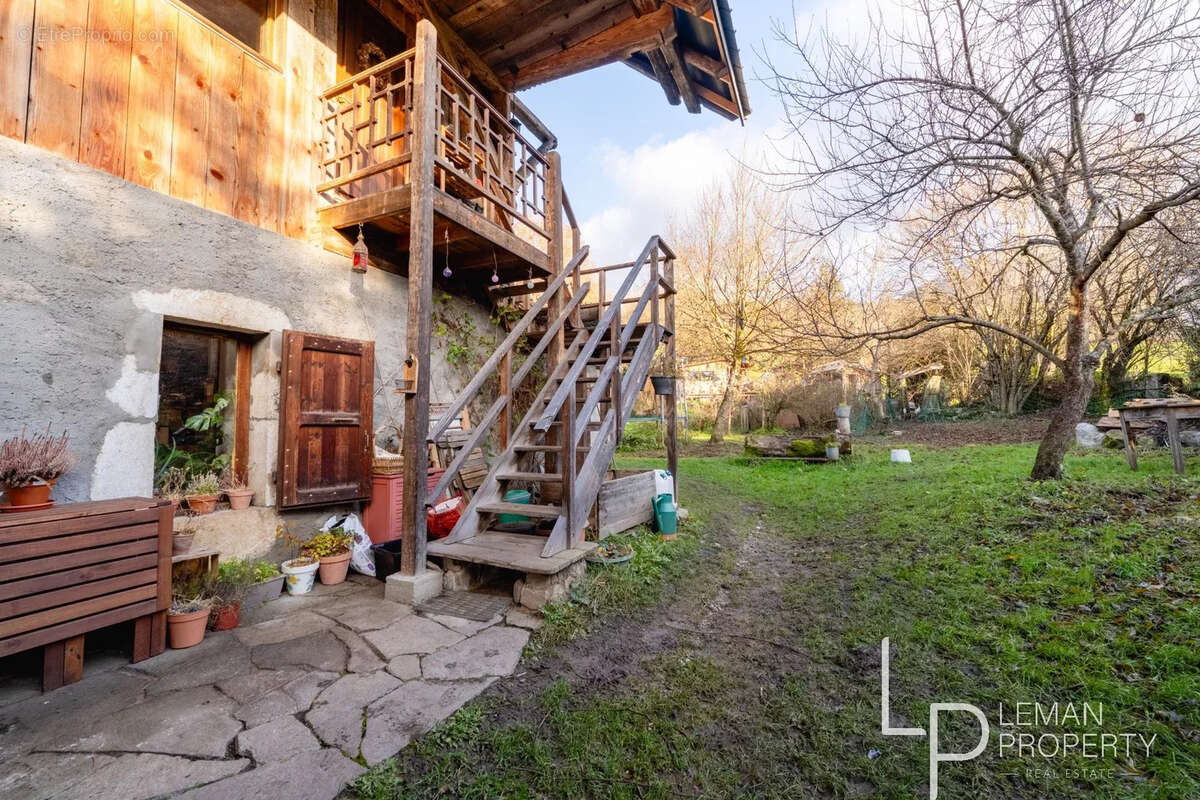 Maison à LESCHERAINES