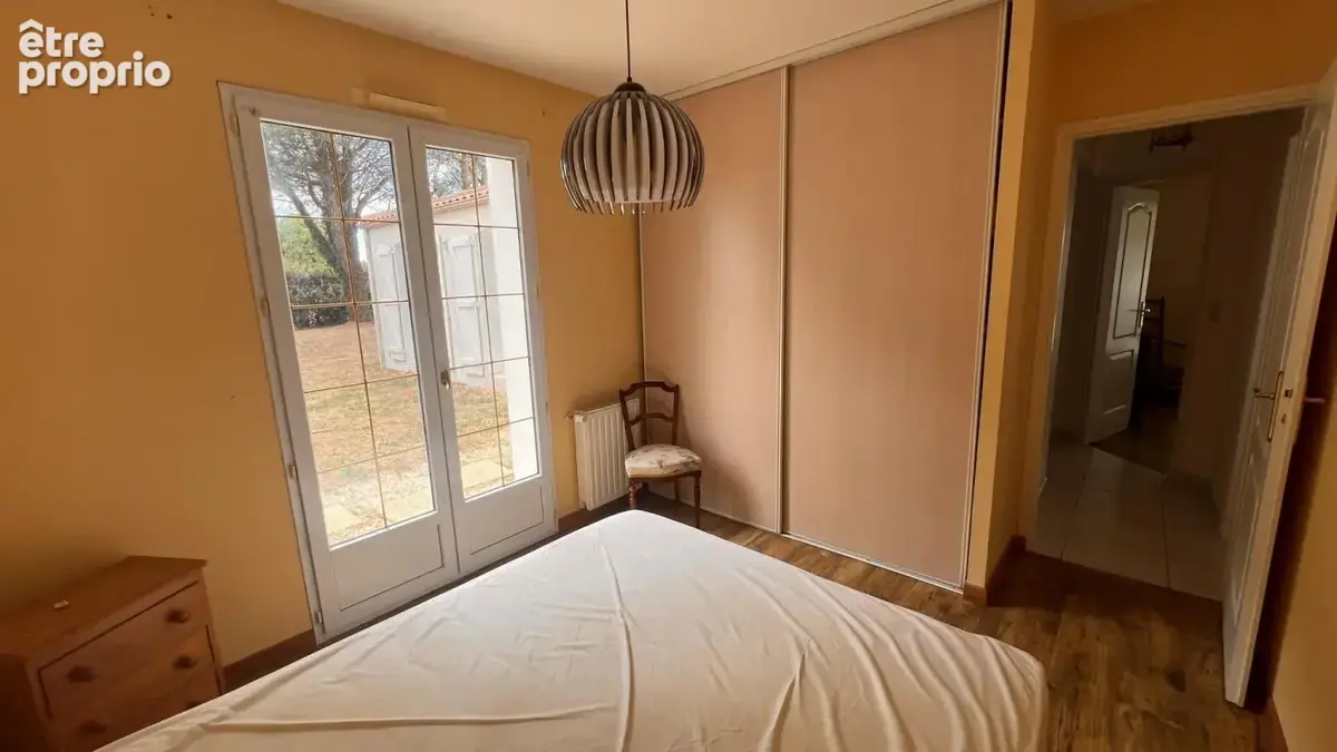 **longeville-sur-mer - élégante propriété avec piscine et grands espaces** - photo 8