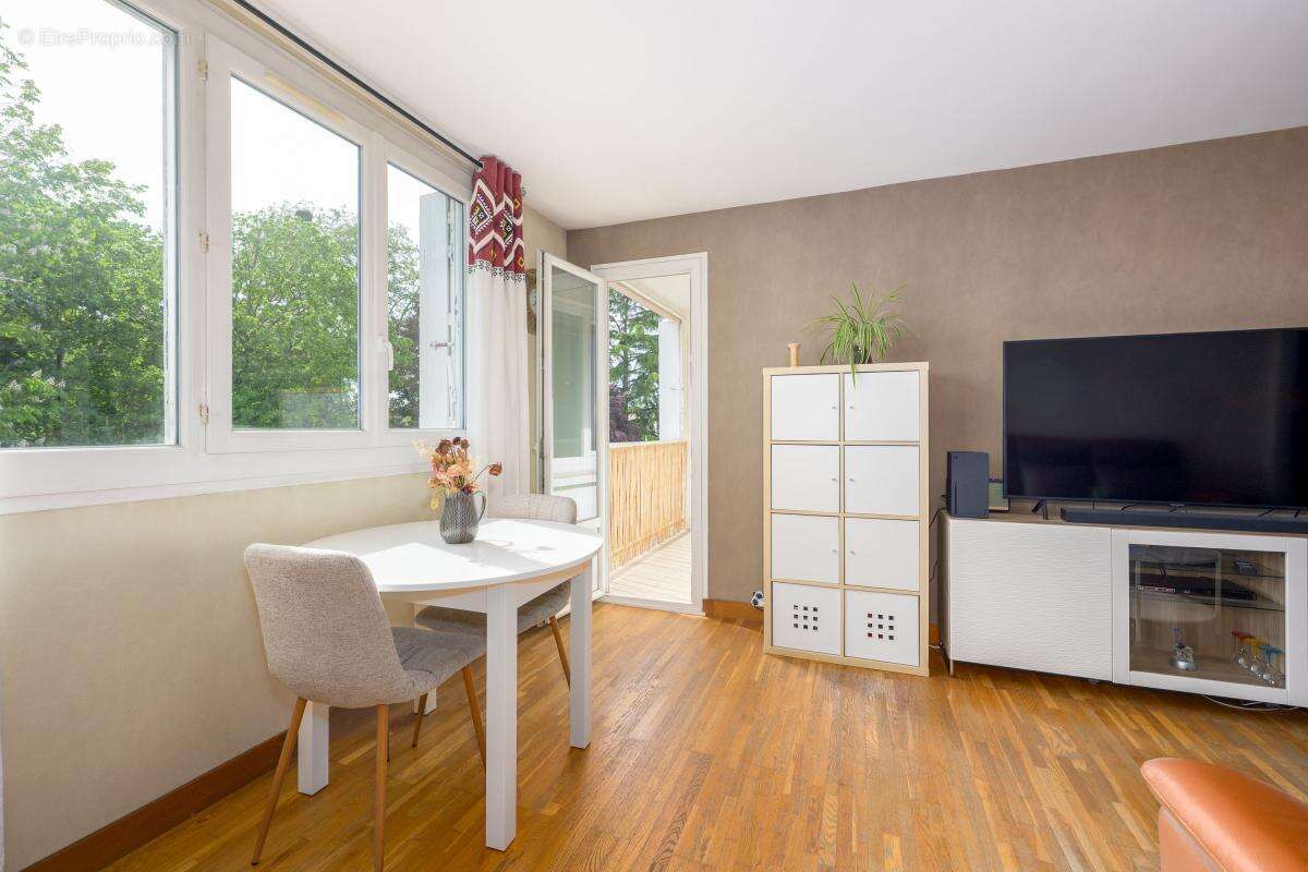 Appartement à CROSNE