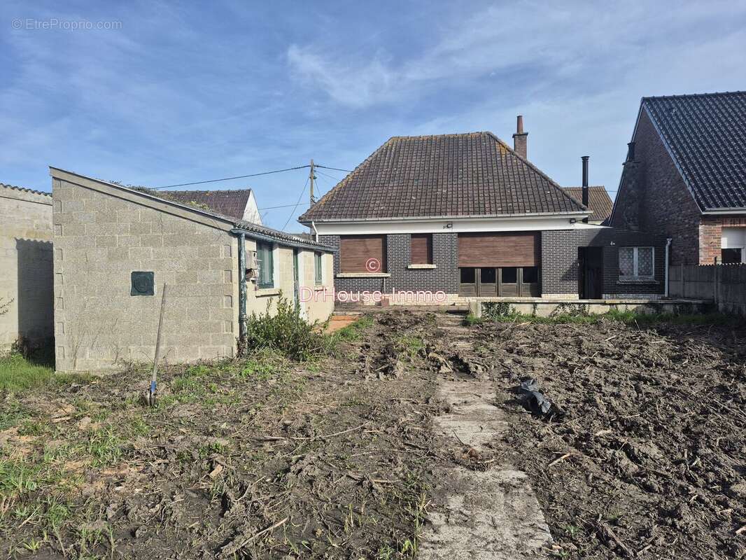 Maison à AIRE-SUR-LA-LYS