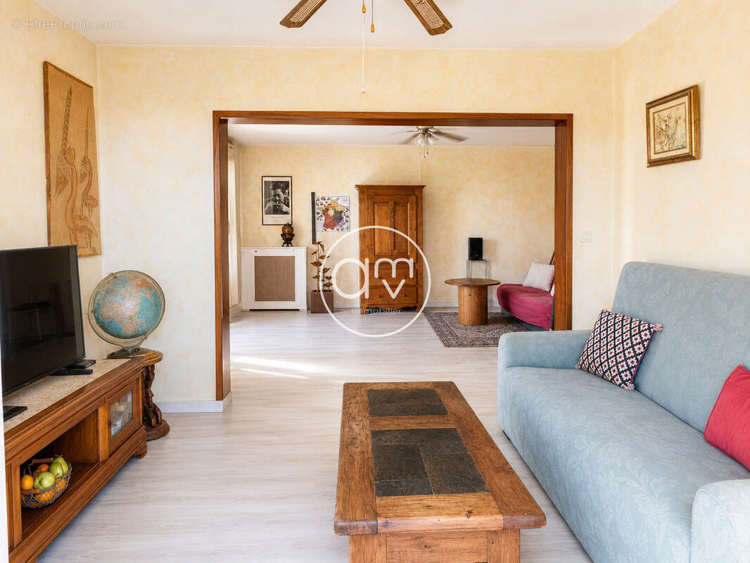 Toulon - la rode - appartement t3/t4- ascenseur - 89m2 - photo 2