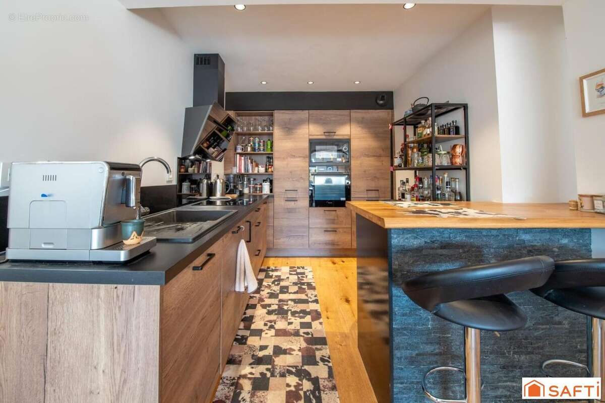 Appartement 78 m² à Lons  - photo 6