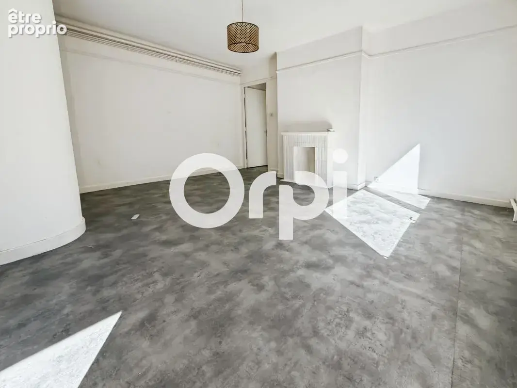 Appartement de type 2 avec balcon, cave et garage à Dunkerque (59140) - photo 3