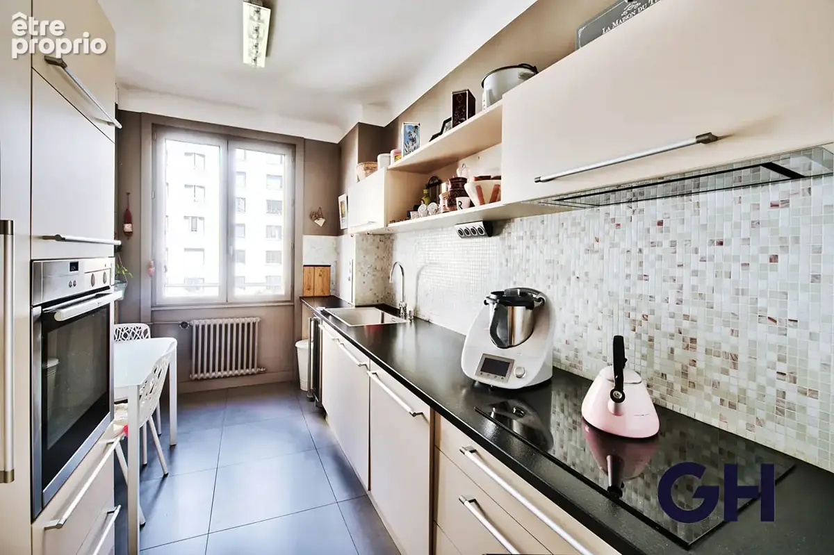 Lyon 6e - foch - t4 d'exception de 105 m² - rénovation haut de gamme - photo 8