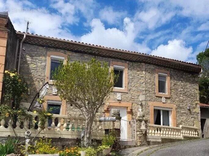 Appartement à SAINT-MARCET