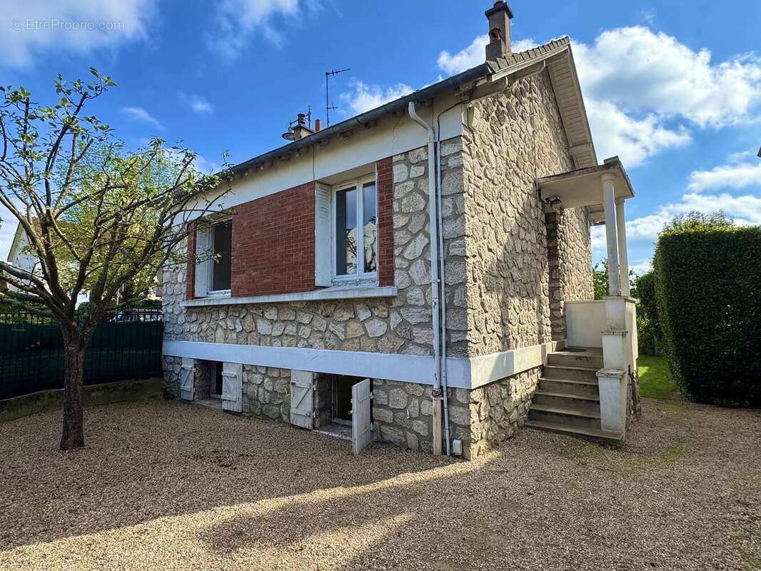 Maison à SAINT-PRIX