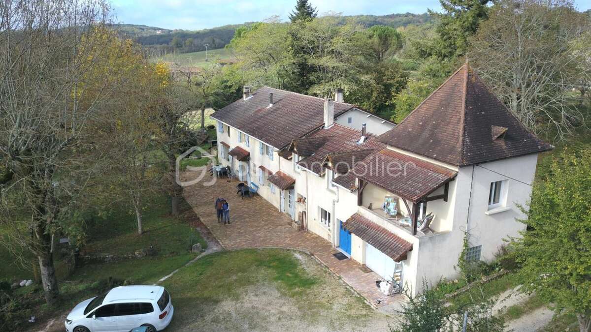 Propriété équestre aux portes de Bergerac sur 10 hectares et ses 2 gîtes - photo 3