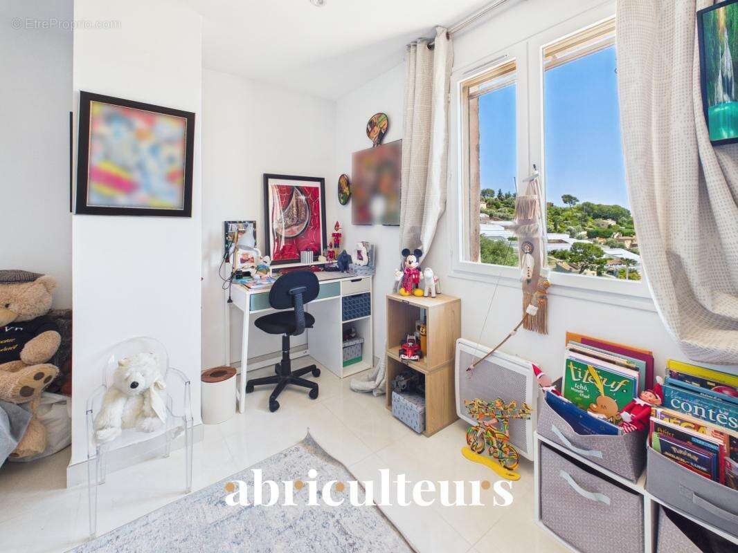 Maison à VALLAURIS