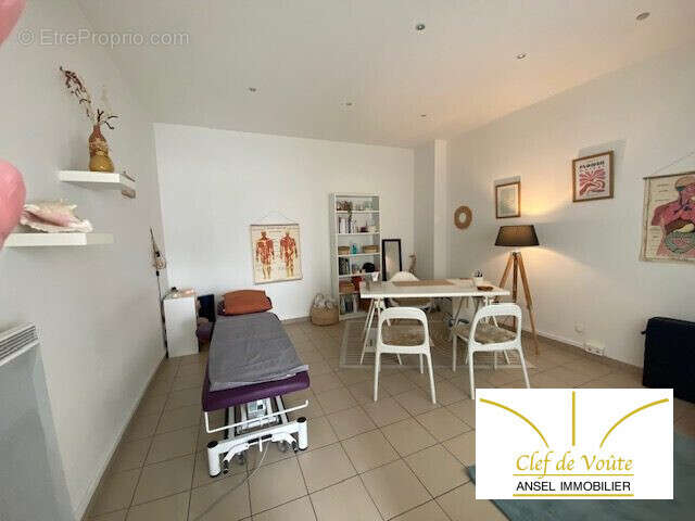 Commerce 68 m² à Rueil-Malmaison  - photo 9