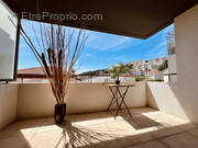 Appartement à SAINT-LAURENT-DU-VAR