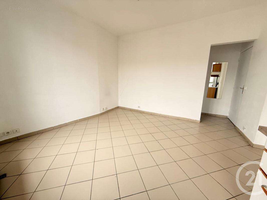 Appartement à FONTENAY-SOUS-BOIS