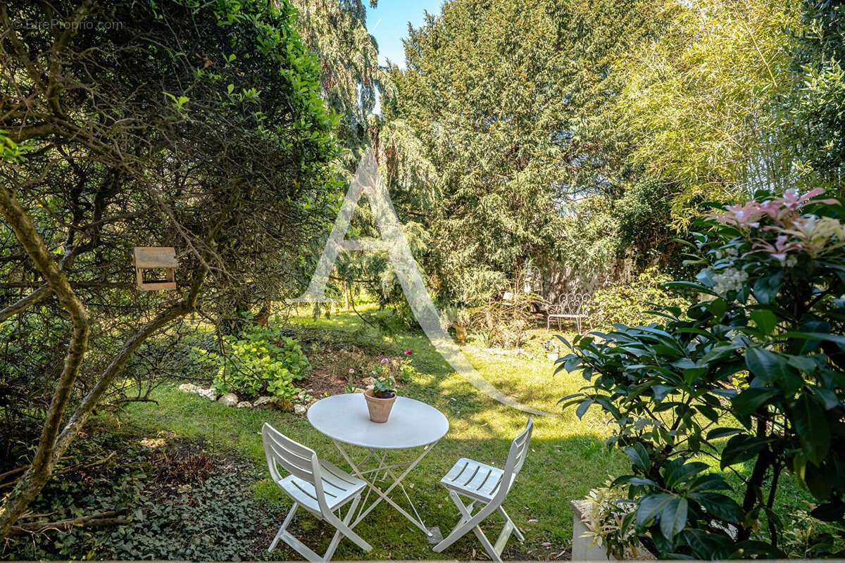 Maison à LIMEIL-BREVANNES