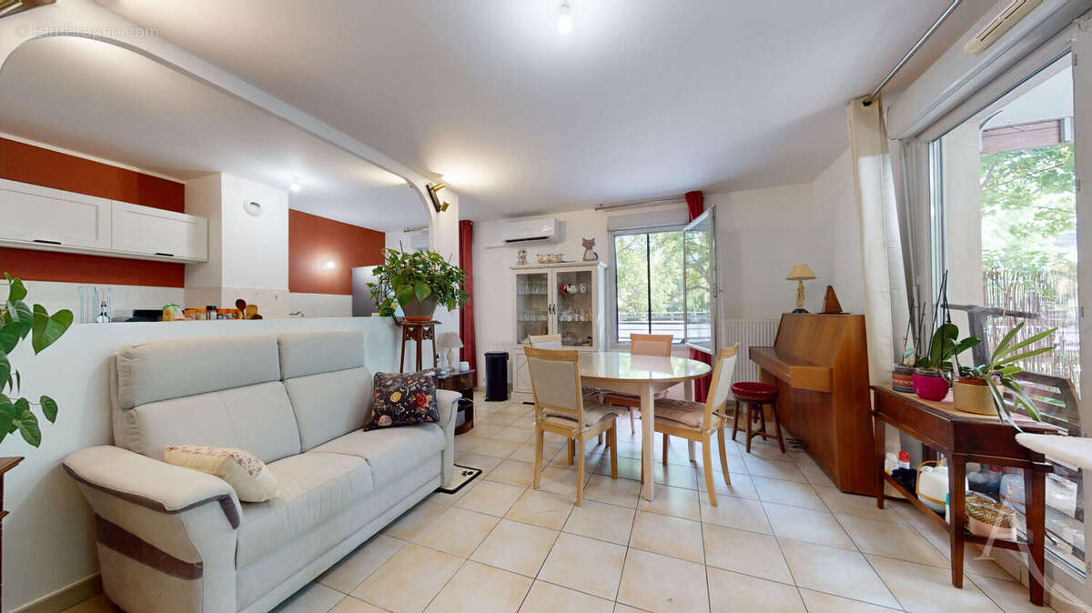 Appartement Meylan 4 pièce(s) 84.5 m2 - photo 3