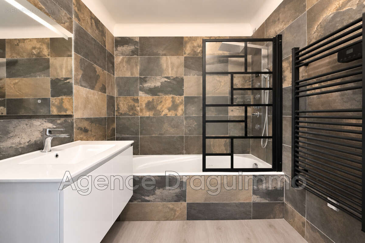 Appartement à DRAGUIGNAN