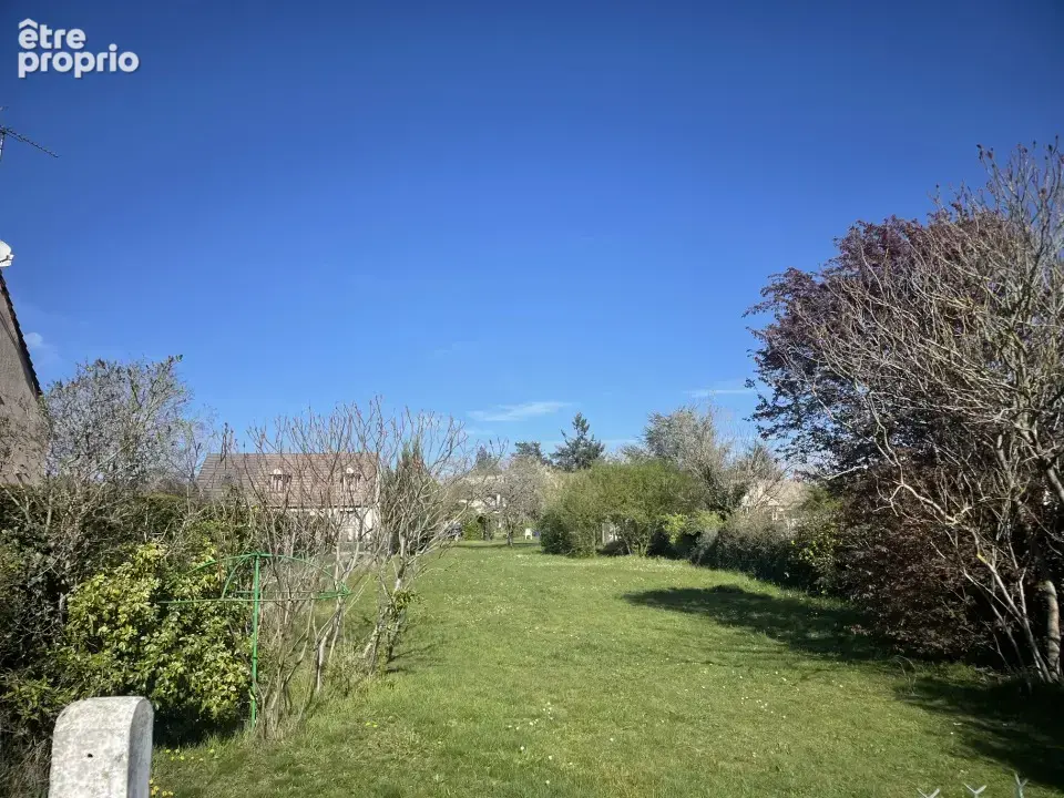 Photo Terrain à Limetz-Villez au prix de 110 000€