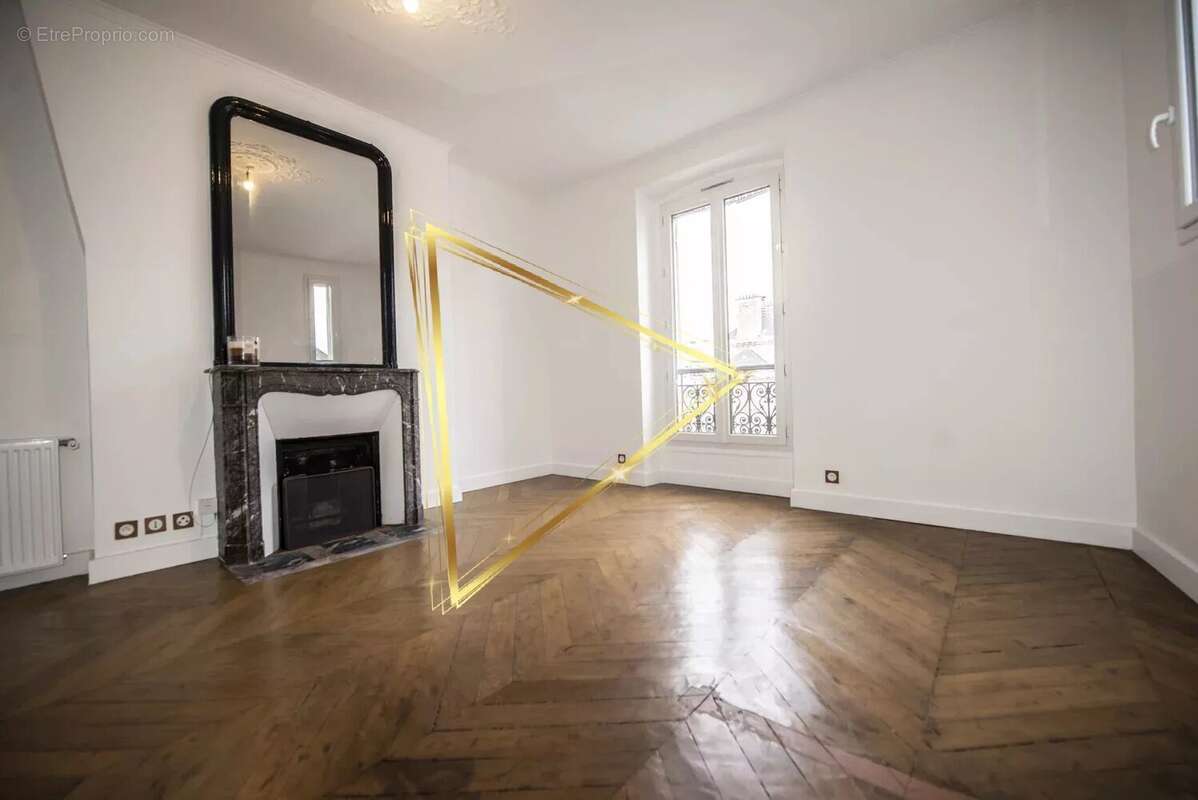 Appartement à PARIS-8E