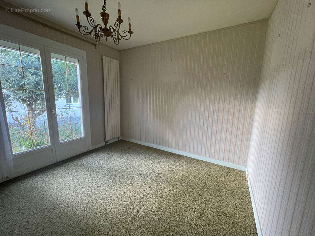 Maison à BUXEROLLES