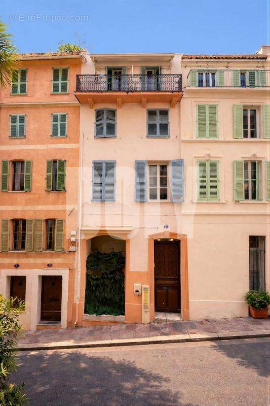 Commerce à CANNES