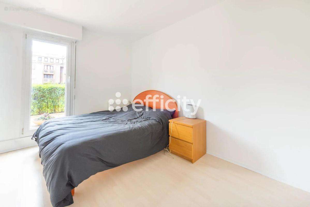 Appartement à MONTIGNY-LE-BRETONNEUX