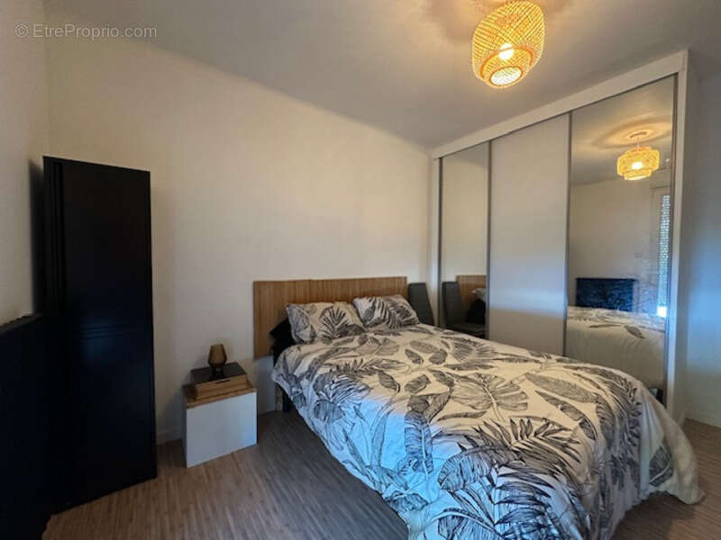 La Roche-sur-Yon, maison avec garage et jardin clos, trois chambres - photo 7