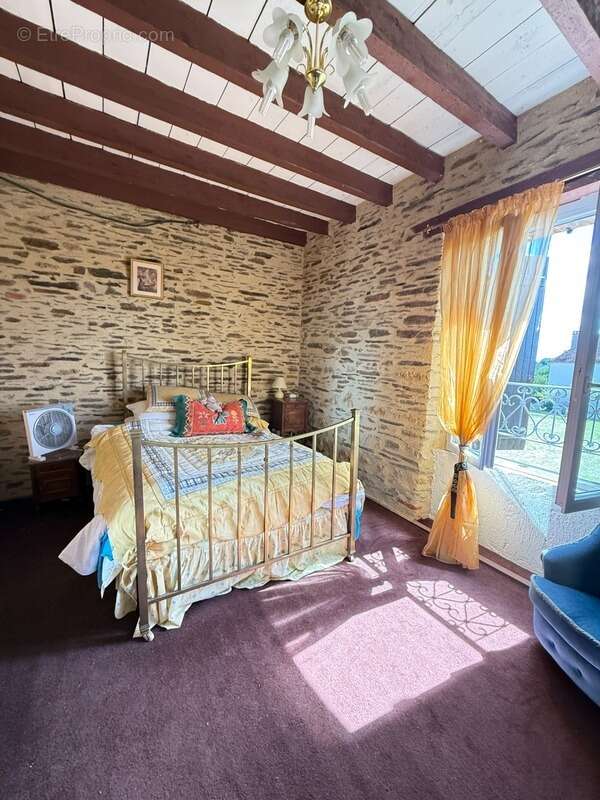 Maison à CUZION