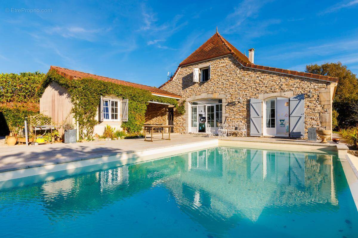 Maison à SALIES-DE-BEARN