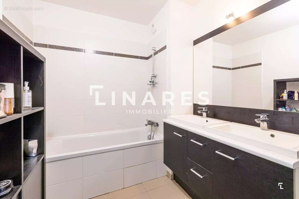 Appartement à MARSEILLE-11E