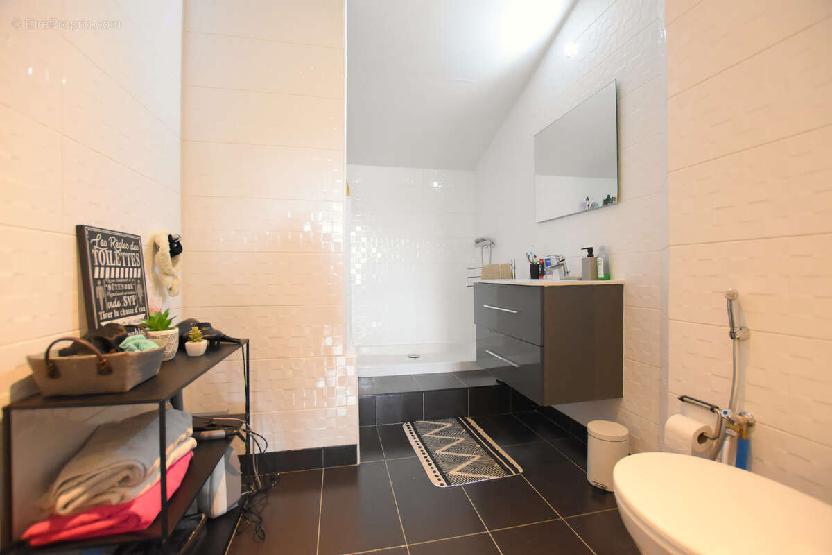 Maison à LES ESSARTS-LE-ROI