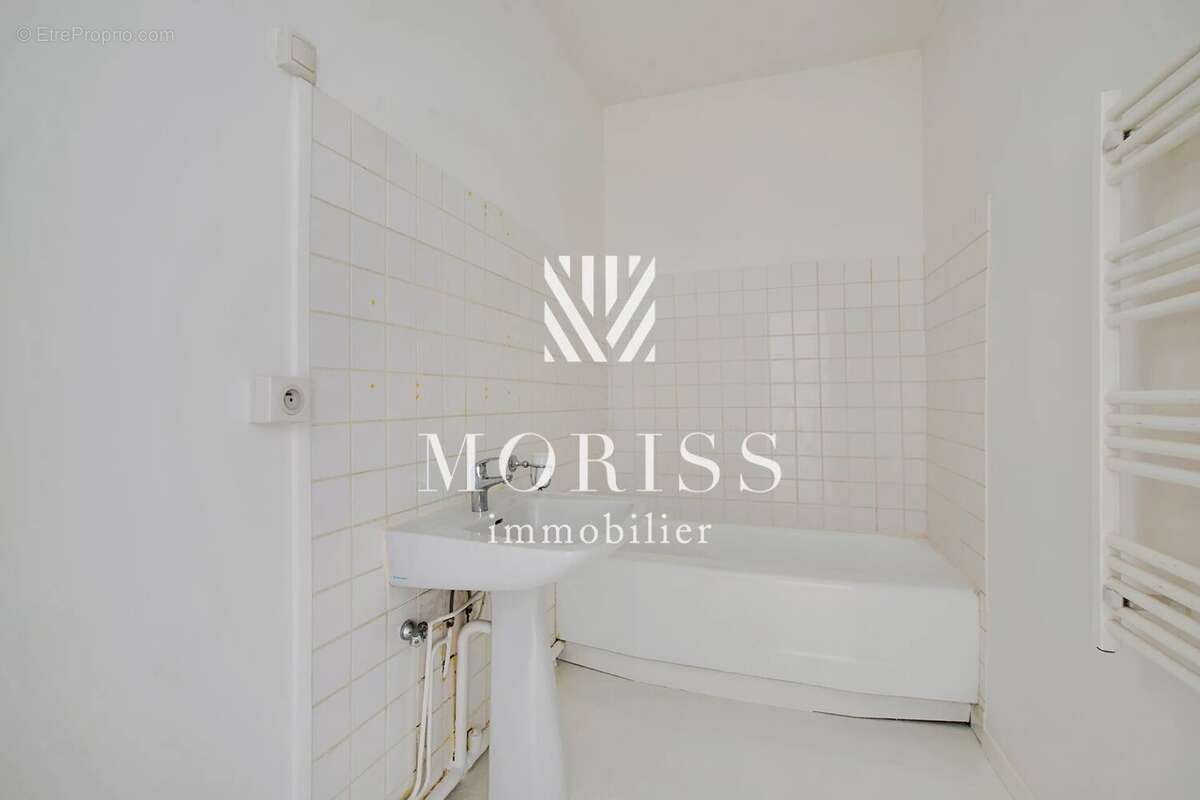 Appartement à PARIS-3E