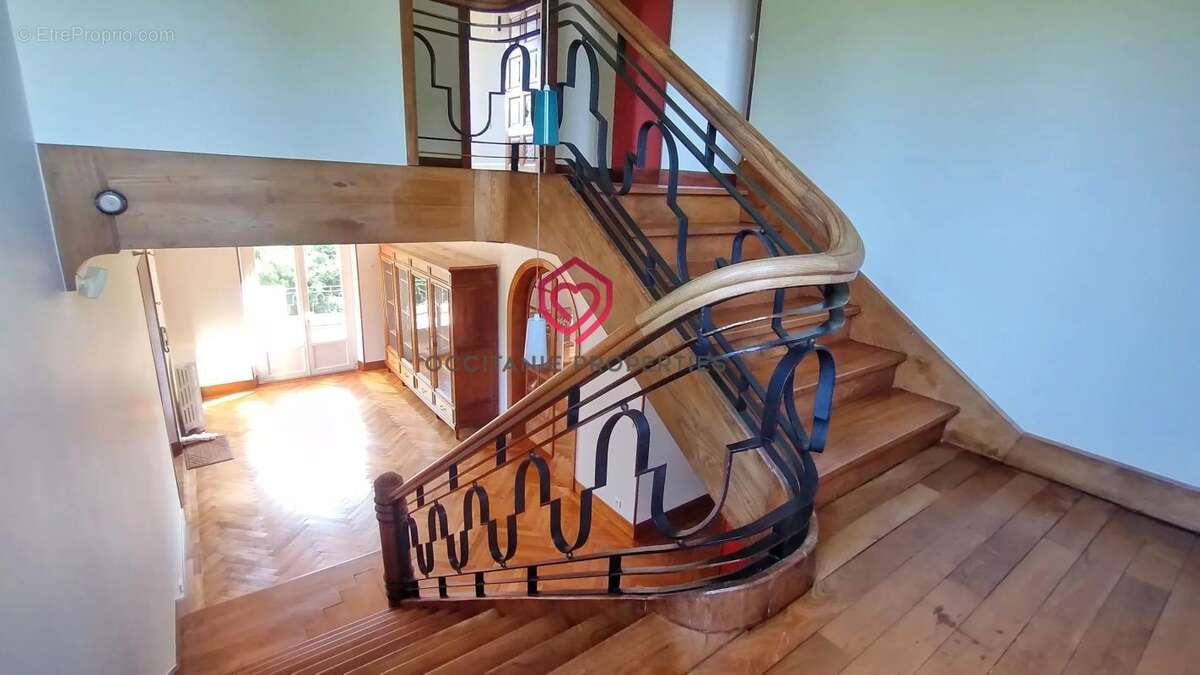 Maison à AUSSILLON