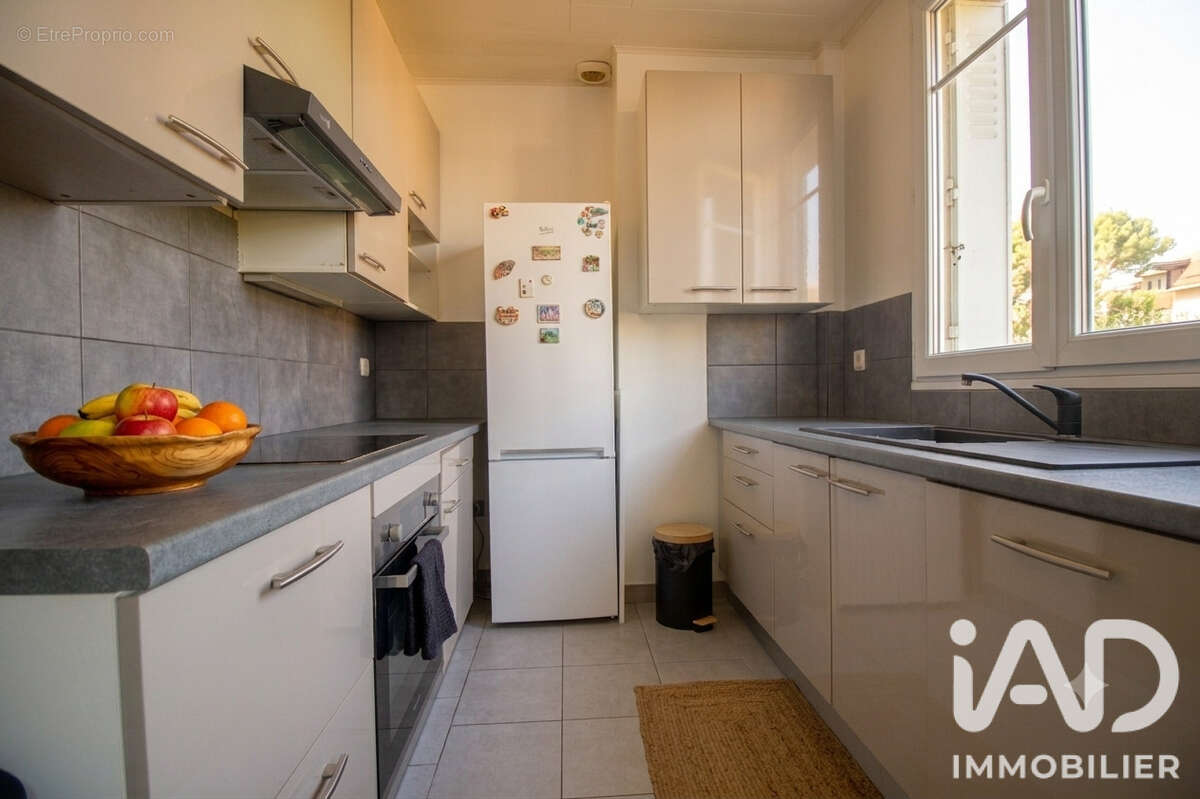 Appartement 48 m² à Suresnes  - photo 2