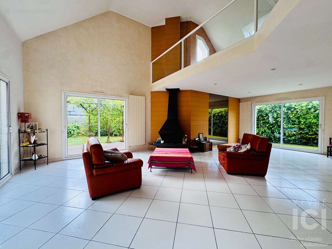 Maison familiale - 210m² -  5 chambres - Sautron - photo 2