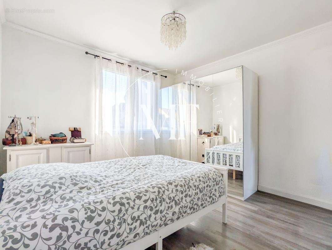 Appartement à RUEIL-MALMAISON