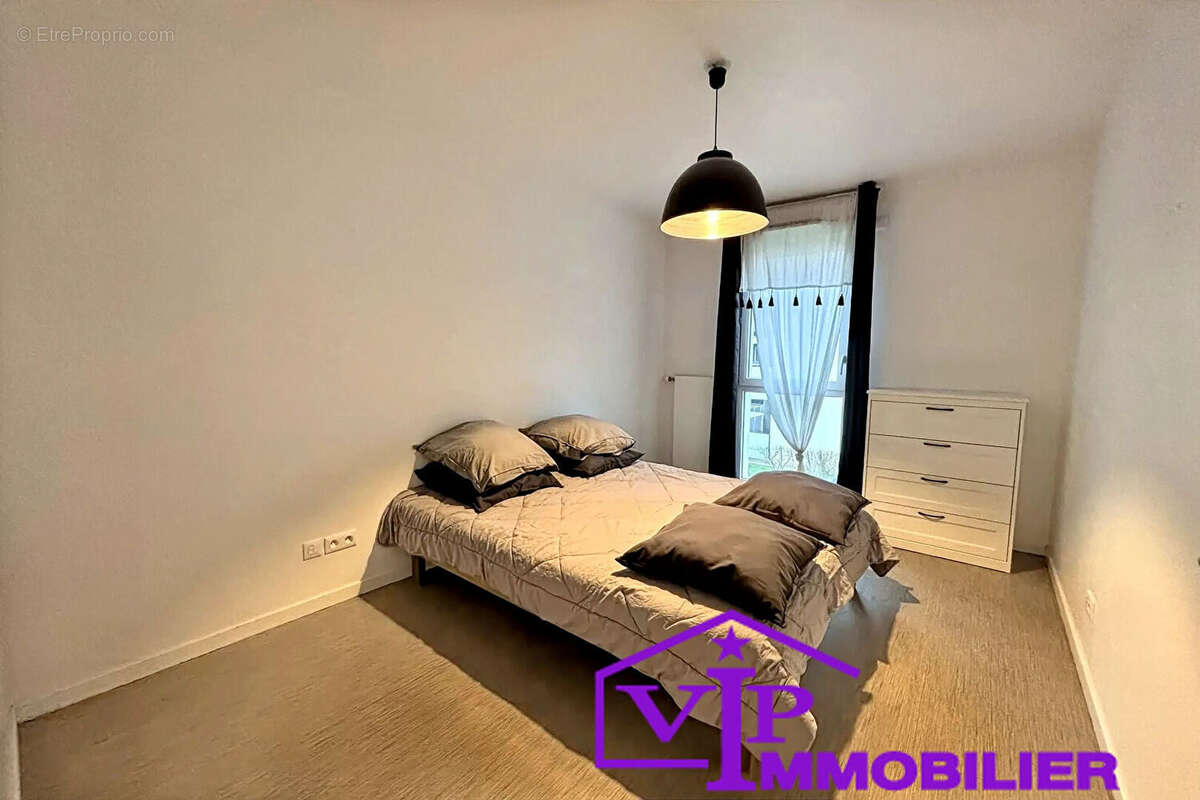 Appartement à PETIT-COURONNE