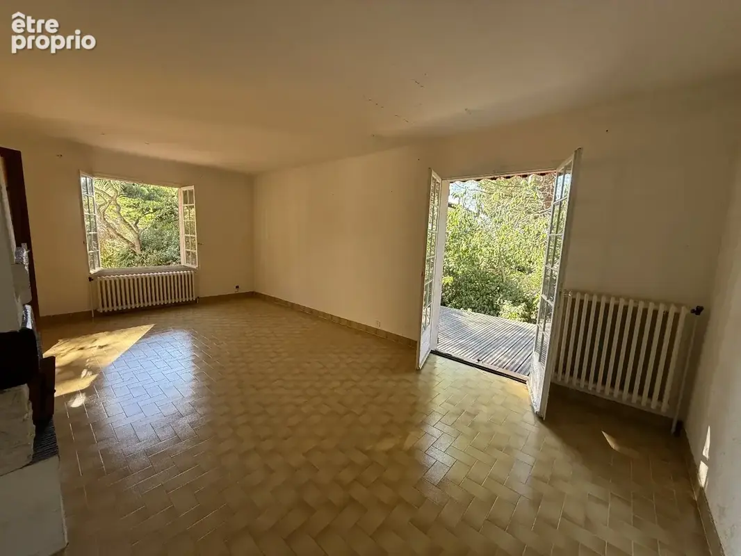 Villa T4 de de 130m² situé dans la Bas du Mont Saint-Clair Sud avec petite vue mer - photo 4